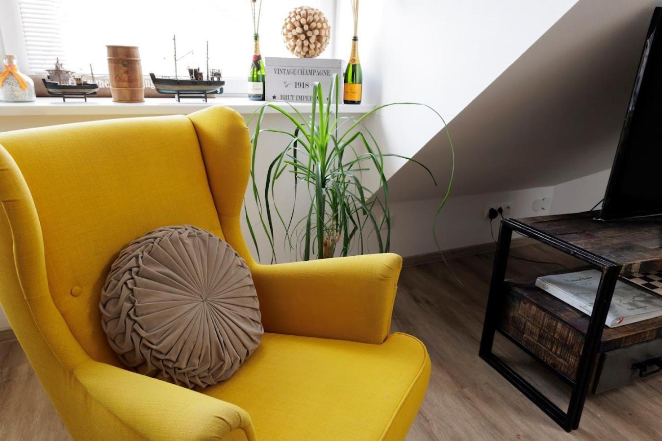 Vip Apartment In Old Town With Free Parking Bratislava Extérieur photo